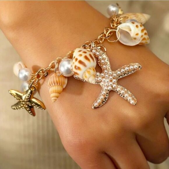 New ANTHRO seashell starfish charm beach Shell bracelet - Picture 6 of 10